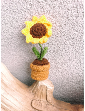 Tournesols crochetés en pot