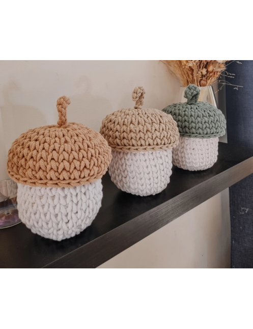 Panier de rangement "Gland" en crochet