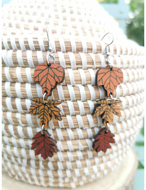 Boucles d'Oreilles Trio de Feuilles en Bois